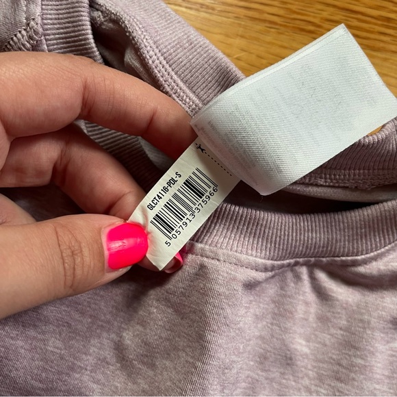 Gymshark light purple long sleeve crop top size small - Picture 3 of 4